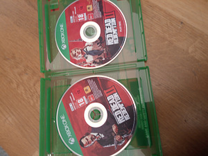Продам игру на Xbox one red dead redemption 2 (2 фото из 2)