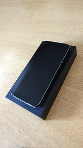 Apple iPhone 13 Pro 256 ГБ Графит (2 фото из 4)
