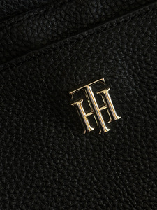 Продам оригинальную сумку Tommy Hilfiger (4 фото из 5)