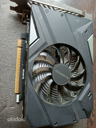 GIGABYTE GeForce GTX 1650 D6 рев. 2.0, 4 ГБ (фото #1)