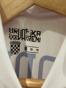 Croatia jersey. Modrić,pole originaal (3 foto / 3)