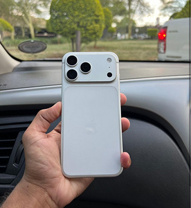 iPhone 17 Pro Max 256GB Silver (1 foto / 1)