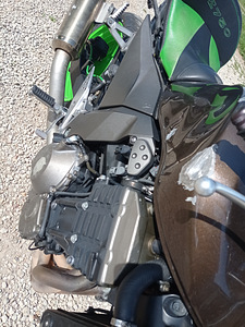 Kawasaki Z750 06a varuosadena (5 foto / 10)