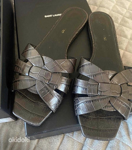 Босоножки Saint Laurent (1 фото из 1)