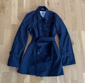Пальто Burberry (3 фото из 3)