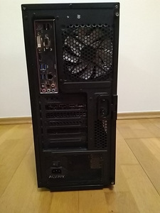 Xeon E3-1240v3/Z87/16GB RAM/SSD 128GB/HDD 1TB/RTX 2060 6GB (5 foto / 10)
