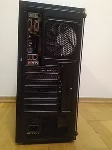 Intel I5-7600/B250M/12GB/SSD 128GB/HDD 500GB/RX 6600 8GB (7 foto / 10)