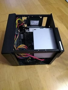 ITX size/I5-3340/B75N/8GB/SSD 128GB/Nvidia P106-090 6GB (7 foto / 10)