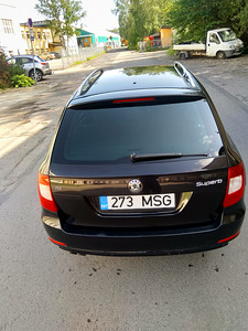 Škoda Superb 4x4 2.0 tdi 103kw DSG (9 foto / 15)