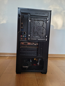 Ryzen 5 7600/B650M/32GB RAM/SSD 512GB/RTX 2060S 8GB (7 foto / 10)