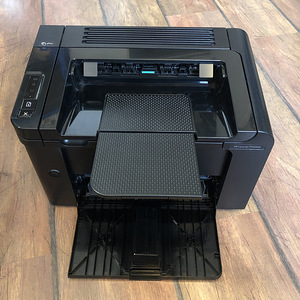 Laserprinter HP LaserJet Pro P1606dn (1 foto / 1)