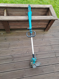 Makita akutrimmer (1 foto / 3)