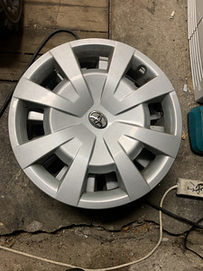 Toyota ilukilbid (2 foto / 2)