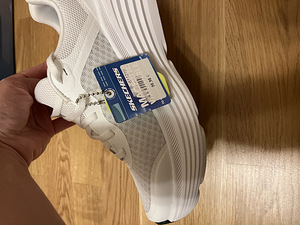 Skechers tossud (5 foto / 5)