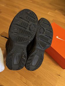Nike Air Monarch tossud (3 foto / 7)