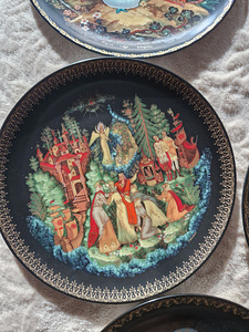 Vintage taldrik Palekh "Muinasjutt tsaar Saltanist" (1 foto / 5)