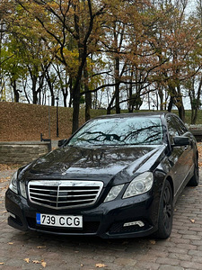 Mercedes-Benz E350 CDI (1 foto / 10)