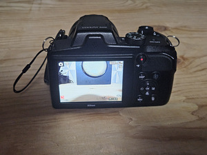 Nikon Coolpix B600 (2 фото из 4)