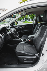 Nissan Qashqai 1.2 85kW (9 foto / 15)