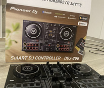 DJ-Пульт Pioneer DDJ-200