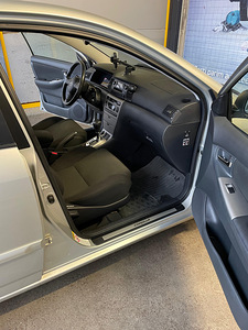 Toyota Corolla 1.6 81kW (10 foto / 14)