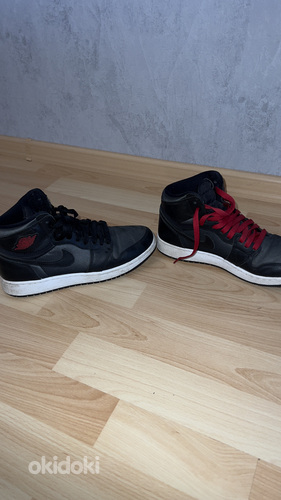 Кроссовки Nike Air Jordan 1 Retro High (фото #2)