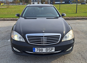 Mercedes-Benz S 500 4matic Long 5.5 V8 285kW (2 foto / 13)
