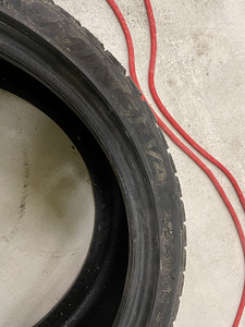 225/40 R18 naastrehvid (3 foto / 4)