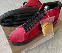 Nike SB Zoom Blazer Mid ISO RED