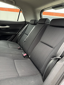 Toyota auris (12 foto / 12)