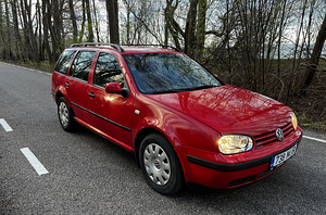 VW Golf IV Variant 1,9SDI (1 foto / 13)
