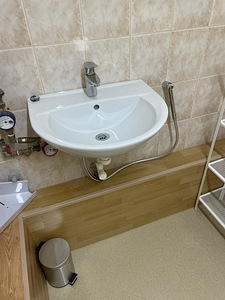 Anda üürile kabinet (8 foto / 8)