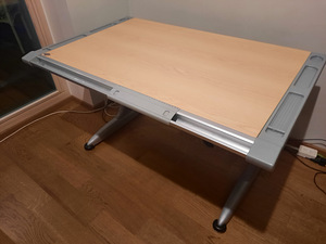 Comf-pro Ergonoomiline laud lastele (4 foto / 4)