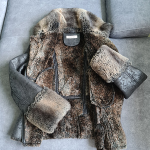 Дубленка S (2 фото из 4)