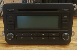 VW ORIGINAALRAADIO (1 foto / 3)