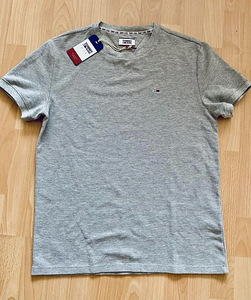 Uus Tommy Jeans T-särk, L (2 foto / 3)