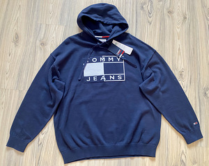 Uus Tommy Hilfiger M/Lkampsun (2 foto / 8)