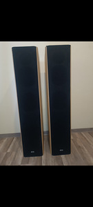HECO odeon 400
Рабочее состояние, играют очень хорошо.
Информация и состояние на... (2 фото из 3)