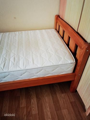 Puidust voodi (foto #1)