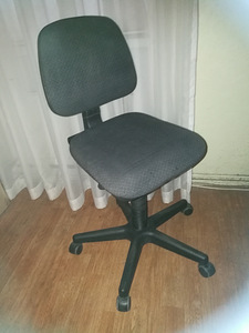Kontoritool arvutitool (2 foto / 3)