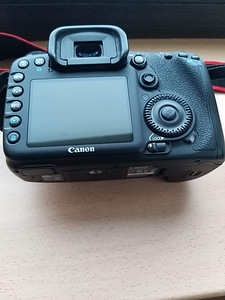 CANON EOS 7D body (2 foto / 8)