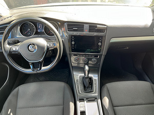 Müüa VW Golf 2017 (4 foto / 8)
