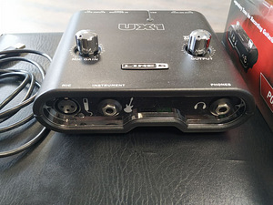 Аудиоинтерфейс Line 6 POD studio UX1 (2 фото из 3)