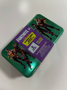 Fortnite Series 1 Mega Box Collector's Tin Panini (2 foto / 4)