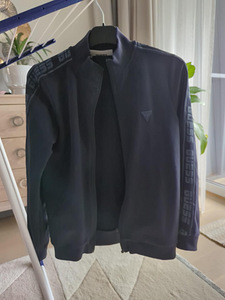 Guess poiste spordijakk 158 cm. (1 foto / 3)