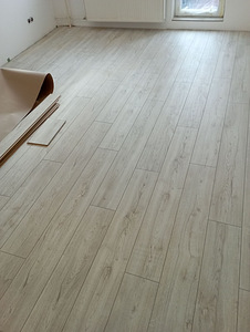 Mees otsib tööd (4 foto / 4)