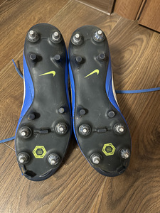Jalgpallisaapad Nike (2 foto / 5)