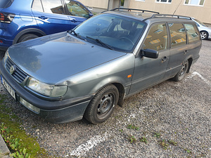 Volkswagen pasat b 4 (2 foto / 5)