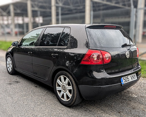 Volkswagen Golf 1.6 (2 foto / 5)
