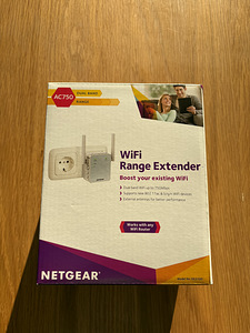 NETGEAR EX3700 Wi-Fi усилитель (1 фото из 3)